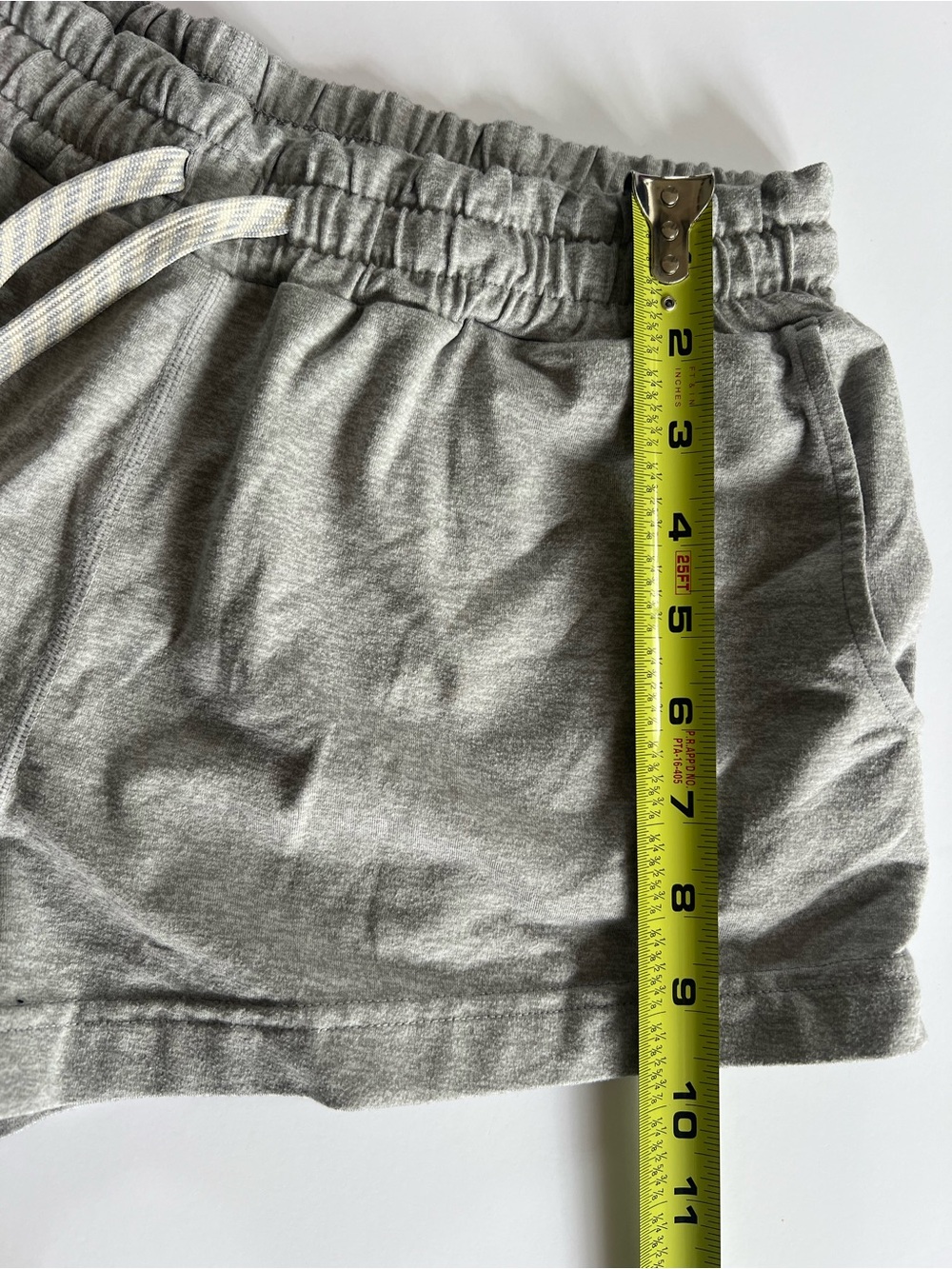 EUC Vuori Halo Performance Women's Athletic Sweat Shorts Loungewear Gray Sz S - Picture 8 of 11